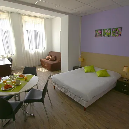 Kosy Appart'Hotels - Le Cours Moreau-3