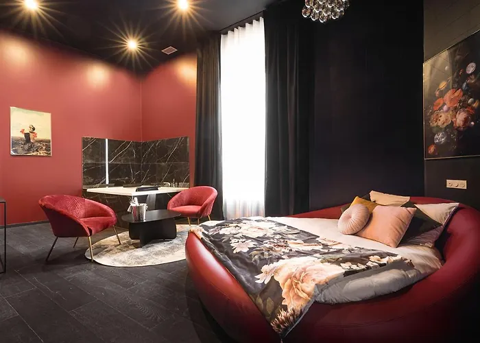 Legend Majestic Superbe Love Room - Jacuzzi - Champagne - Romantisme - parking privé